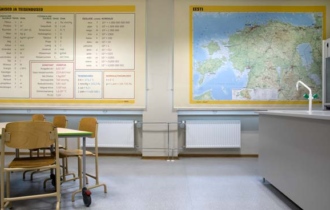 Fenstergeschichten in der Schule von Väätsa